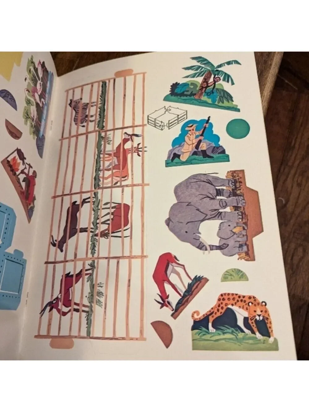 Vintage 1975 Tiny Safari paper craft Press-Out Book a Whitman book